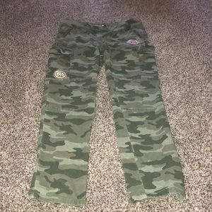 Camo jeans with patches and zipper up pockets